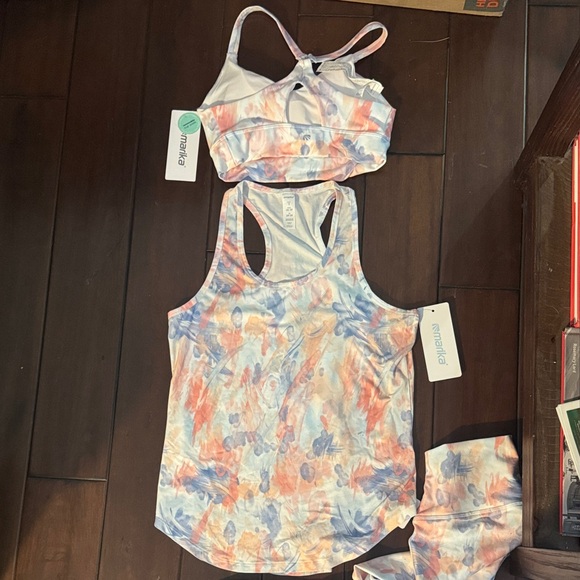 Marika Floral Activewear Set - Multicolor - Picture 2 of 3